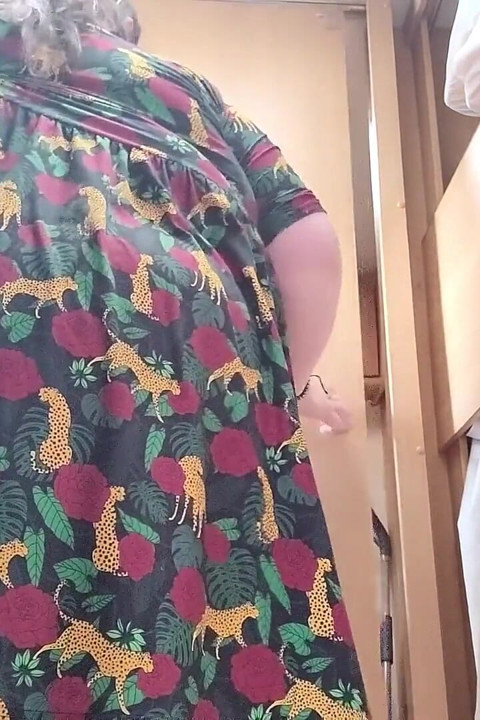 Ssbbw ve minik karavan kapıları