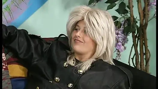 Güçlü yelesi ve sevimli küçük