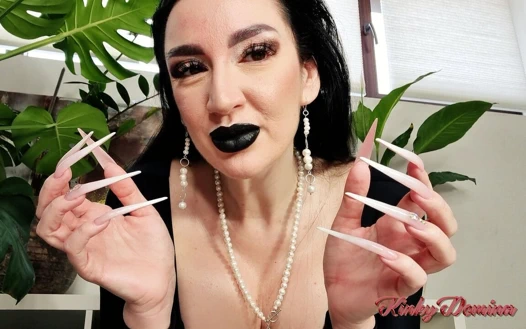 Siyah ruj beyaz uzun tırnaklar tanrıça 31 talimatı