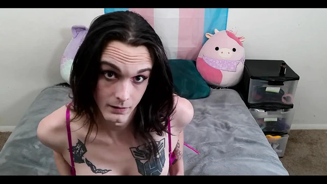 O minik taşaklara tokat at, zaten onlara ihtiyacın yok