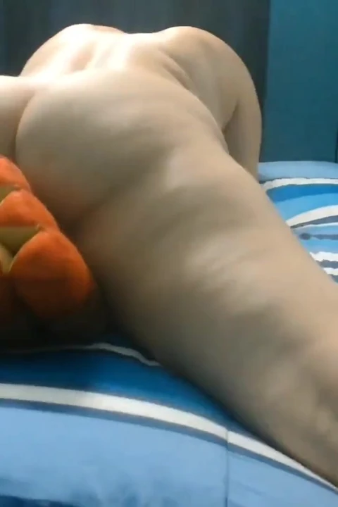 En iyi iri güzel kadın bella amcık ve anal oyun derlemesi