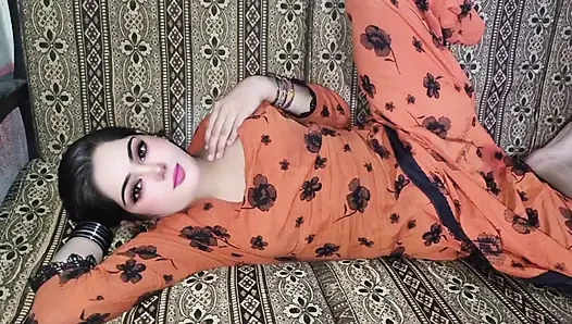 Büyük sulu memeli azgın desi kız sıkı amını sert siktiriyor - ev yapımı seks