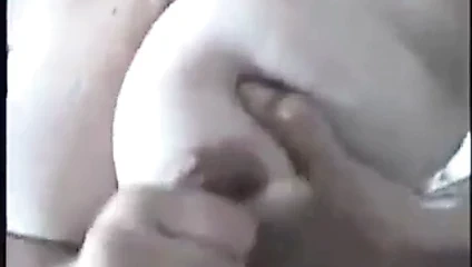 auf die titten gespritzt