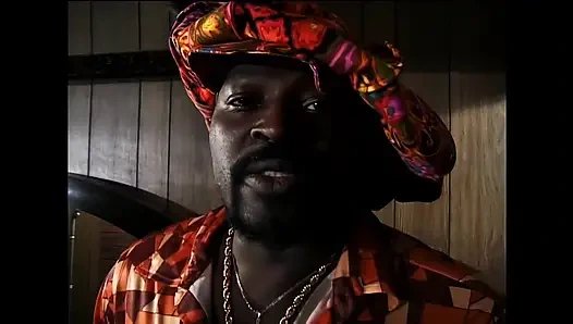 Edepsiz bir kaltak için büyük sert bir yarak