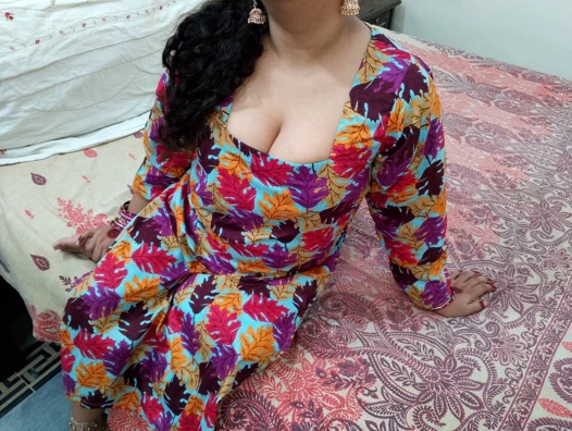 Hintli üvey anne üvey oğuldan losyon uygulamasını istiyor