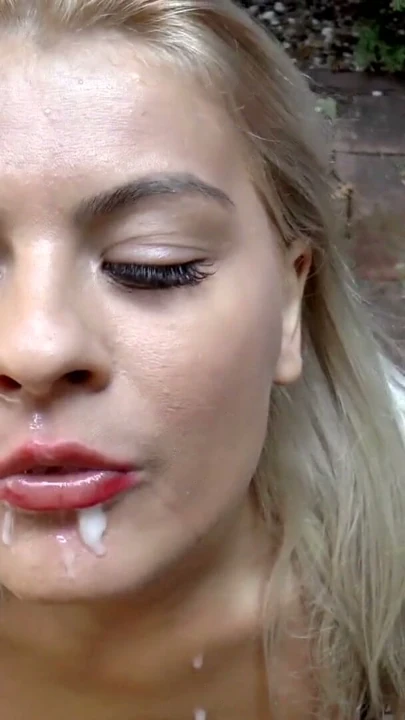 Görmek sıcak anne jasmine rouge veren ona bf bir derin boğaz emme | Klip 3