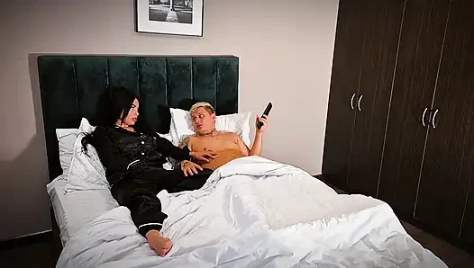 MY ROOMATE'S TIGHT PUSSY GETS FUCKED BY MY COCK BEFORE I GO TO BED