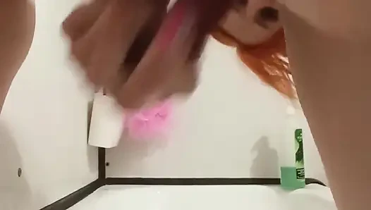 Duşta Anal İçin Dildo