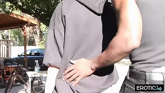 Öğrenci seks eğitimi alıyor