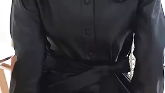 Momo daha fazla boşalmayı bekliyor beyler.