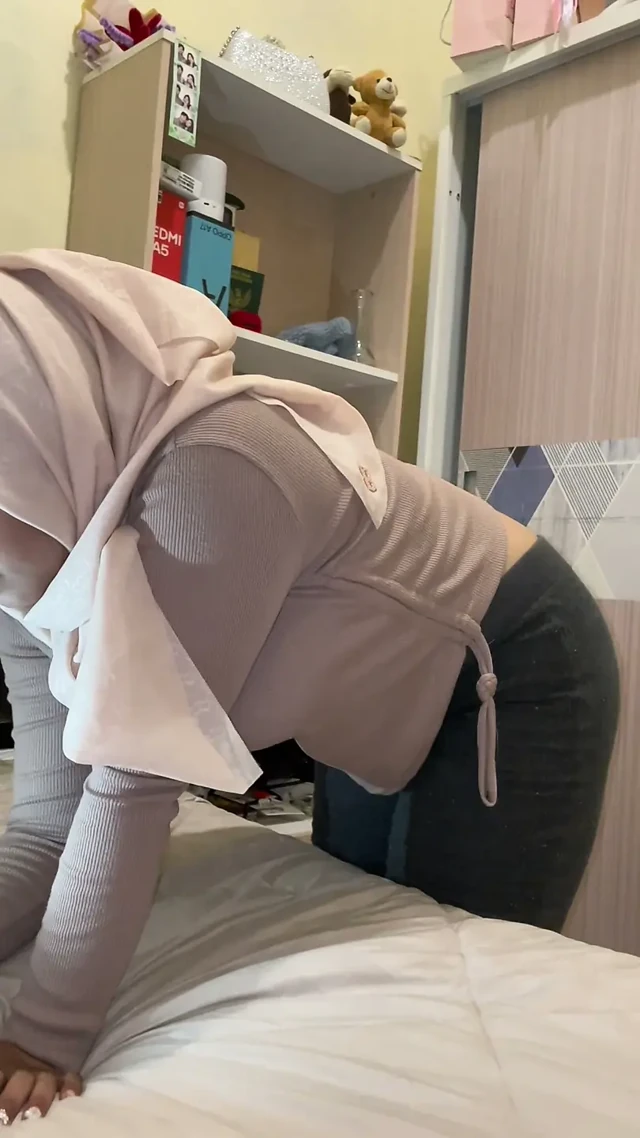 Üvey kız kardeşim gerçek olamayacak kadar iyi.