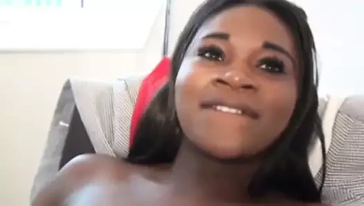 Siyah kız maruz ve becerdin tarafından beyaz çük