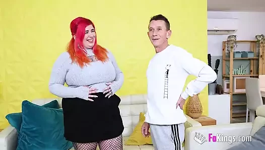 Leia Saez, Don Jorge'nin eski yarağının buna değ olup olmadığını kontrol etmek istiyor!