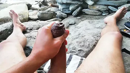 cumming at the çıplak plaj