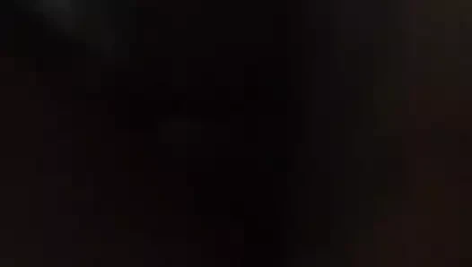 Çikolatalı bir şeyi parçalamak