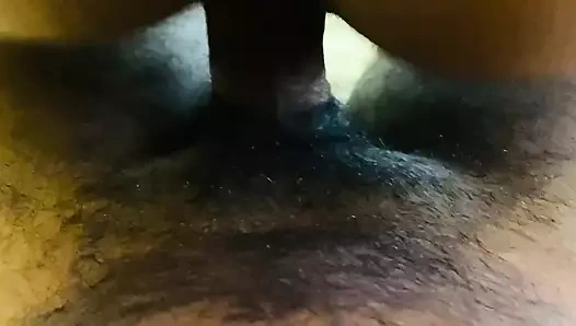 Mallu ateşli kayınbiraderi elle muameleyle mutlu ediyor