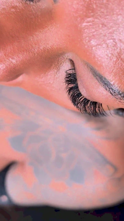 Emmek için doğmuş! Ağzımın büyük yaraklarla dolduğunu seviyorum!