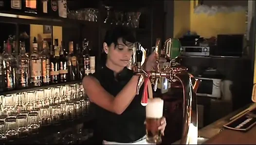 Yaşlı adam yarak emiyor