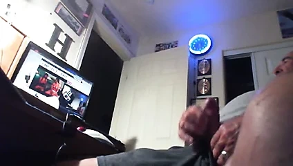 Ben bir porno video izlerken horoz kriko (sesli)