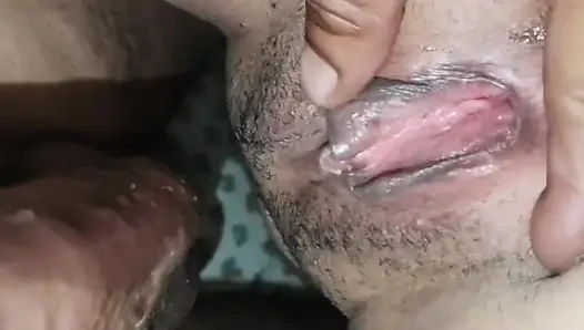 Ateşli Hintli kız arkadaşım arkadaşımın evinde ilk kez sikişiyor ateşli Hintli kız 18+ sexsy - tam Hintçe ses