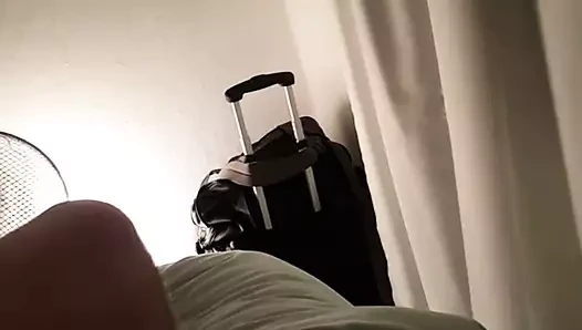 elle lui chevauche la bite comme une reine