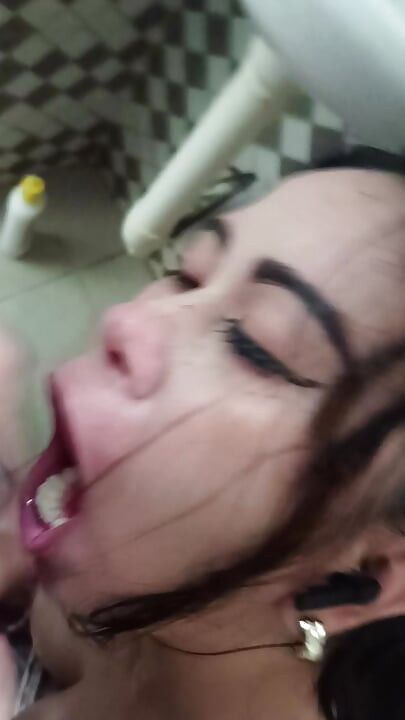 Big Tits MILF Giving Me a Stand up Position that My Cock Straight Ahead into her and Suck it and Cum into Her Mouth!