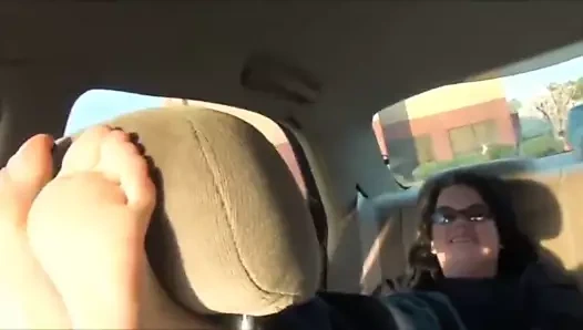 Abby'nin gıdıklayan ayakları