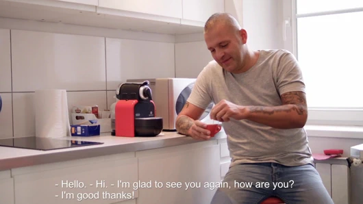 Angelina dalye esmer sıkı büyük memeler bakire