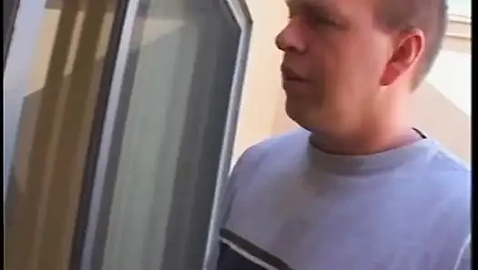 Tıknaz üniversiteli kız sakso çekiyor ve sikiliyor