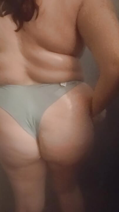 Senin için ateşli ve ateşli bir banyo