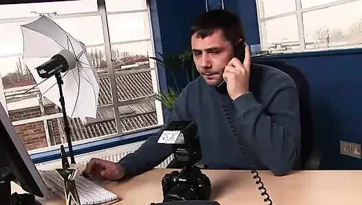 Üvey kız kardeşimi büyük memeli sikiyorum