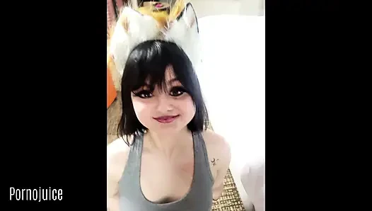 Kitty Kat sarah fox'un oynadığı çikolatalı süt istiyor