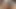 Darkhaired üniversiteli kız Irene rüzgara doğru geçişte gezinmekten hoşlanıyor