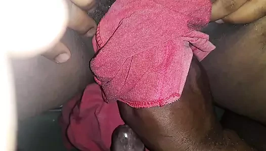 Bugün Hintli karımı sikiyorum