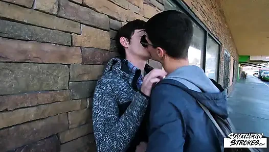 Southernstrokes Zayıflık Anı