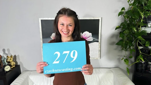 Swinger sevgilisi fotomodel olmak istiyor