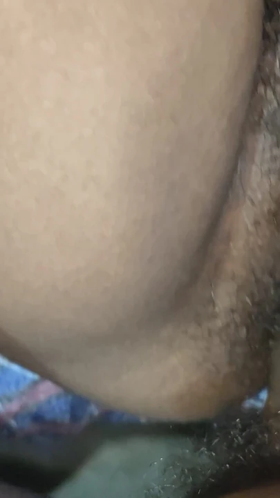 Okulun ateşli kızını evde ve yatak odasında götünü arıyor. | Klip 1