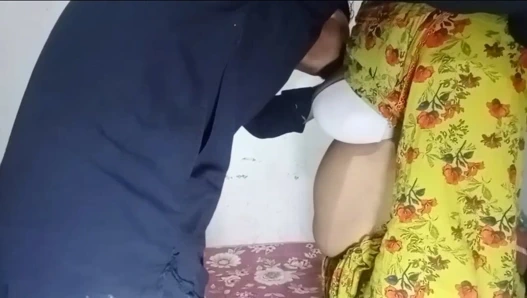 indian hot Chubby wife fucked by driver