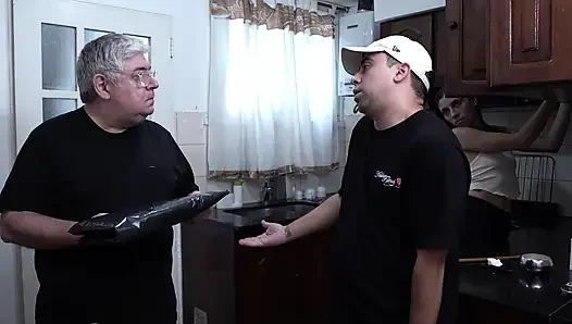 Lynn Scream forgets I'm her husband and gets hooked by the delivery Nicoph Cuckold Real