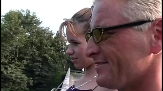 Sıkı göt deliğinden lavman seksi ve büyük lavman