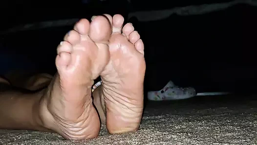 My girlfriends' cute little feet after an oily foot rub