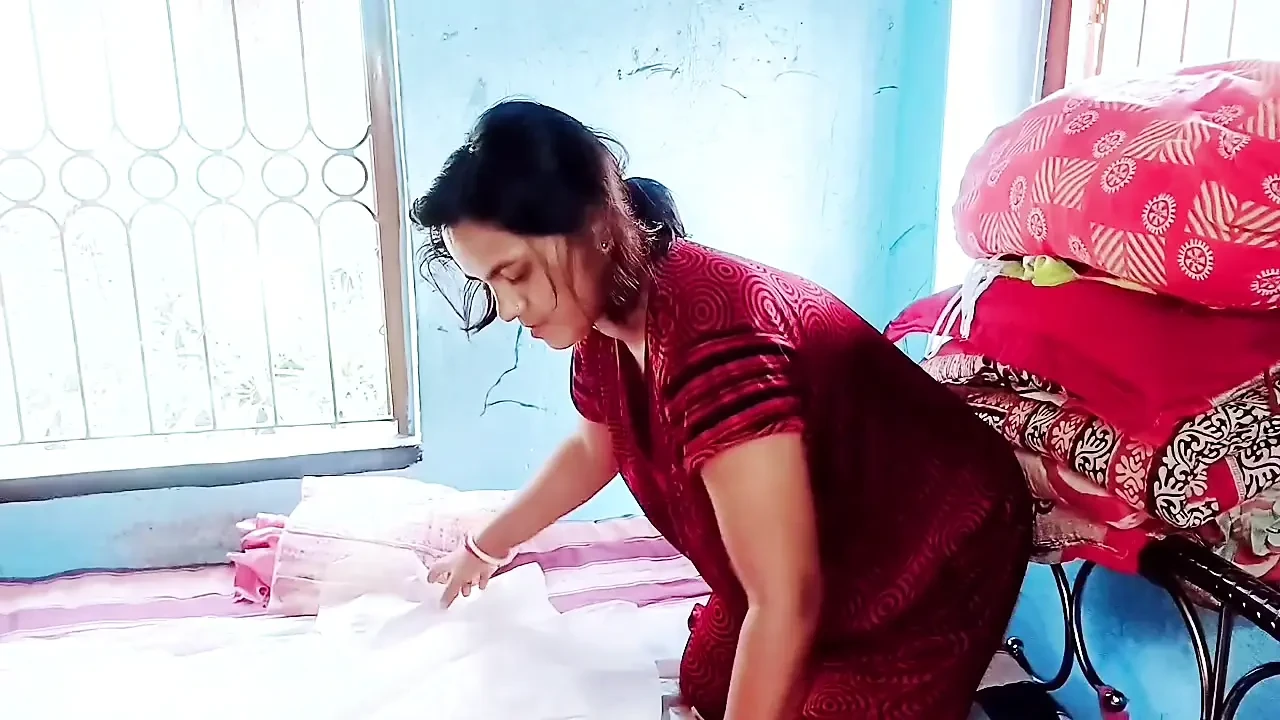 69 POSITION Landlady Tries To Seduce Her Charming Tenant During Night 4K Video