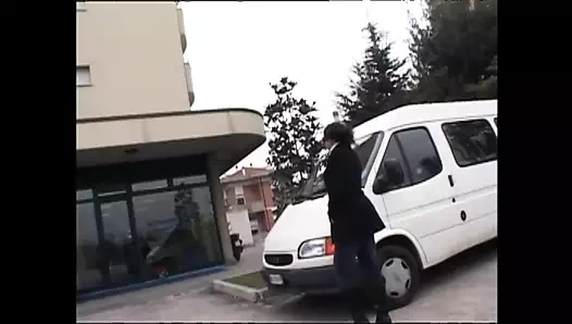 Susanna 25 cm vs tampirler 21 cm - (tgirls meydan okuması 139)