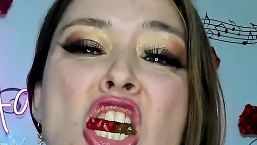 İçimdeki kamera!! Büyük dinozorları yutuyorum ve gırtlağına kadar alıyorum!