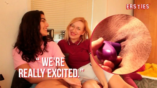 Ersties - luna ve natalia ilk lezbiyen videolarını birlikte çekiyor