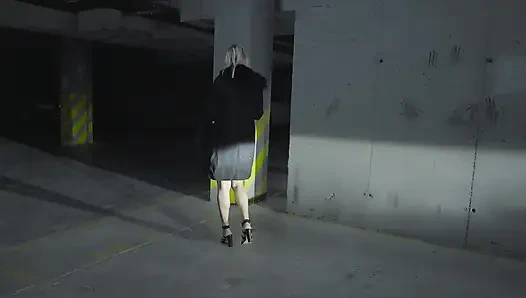 Bir sürtük için durağa kadar anal birkaç yarak