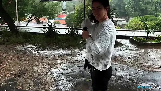 Gerçekten çok büyük siyah ve dolu bir kahve istiyorum