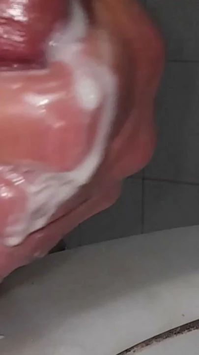 Banyoda yine güzel bir gün, kalın aletimi seviyorum olgun gay pasif rüya kim yalamak ister | Bölüm 2