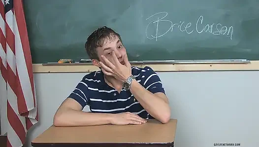 Kalın dudaklı tatlı brice carson sohbet ediyor