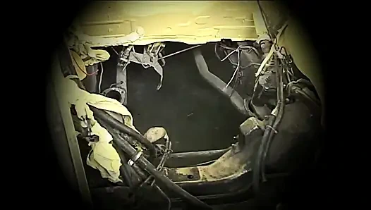 İki güzel seksi kız 69'la birbirlerinin amını yalıyor